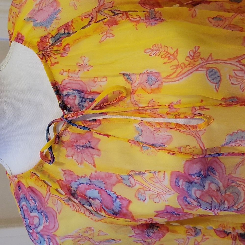 HEMANT & NANDITA Vibrant Yellow Floral 2 Peices Set - Picture 6 of 12